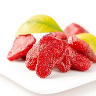 توت‌ فرنگی رسیده خشک شده، طعمی طبیعی، بدون افزودنی